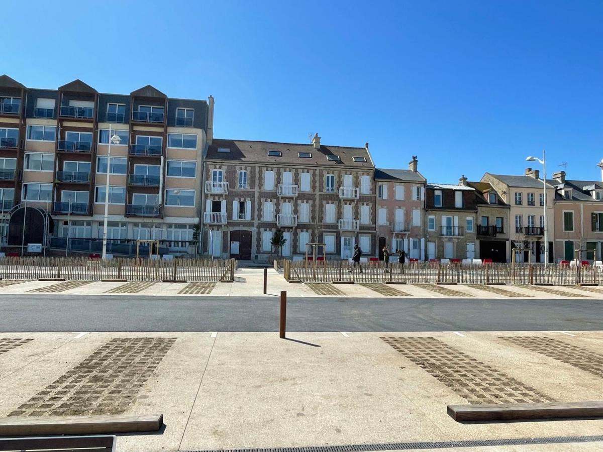 Superbe Front De Apartment Luc-sur-Mer